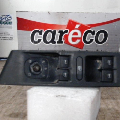 Commande lève-glace porte avant gauche Vw PASSAT B7 Variant 2.0 tdi (2010-2014)