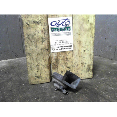 Klaxon  - avertisseur Ford FOCUS I A trois volumes 1.8 turbo di - tddi (1999-2004)