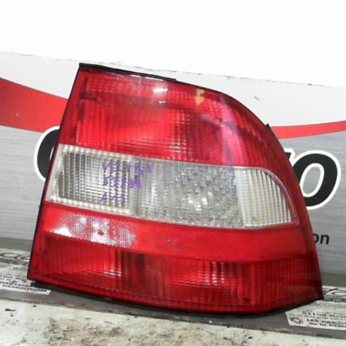 Feu arrière droit OPEL VECTRA B  0