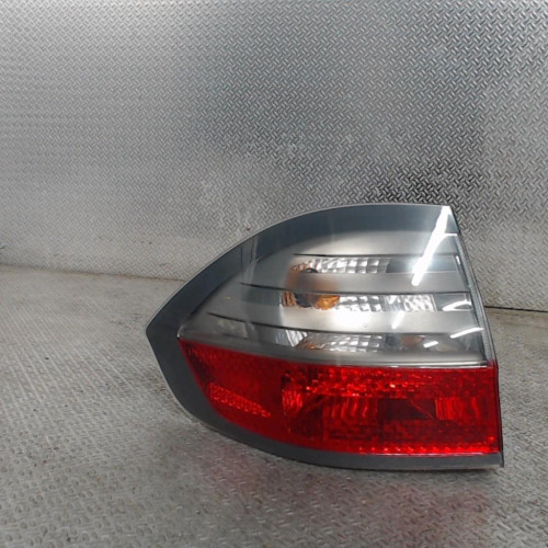 Feu arrière gauche Ford S-MAX 2.0 tdci (2006-2014)