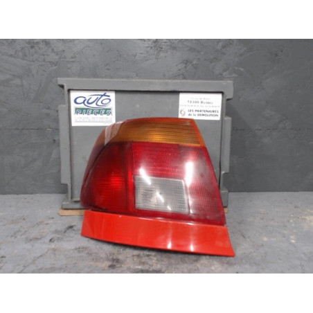 Feu arrière gauche Audi A4 B5 1.9 tdi (1995-2000) 4 portes