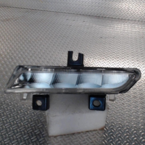 Feu position droit RENAULT CAPTUR 1  0