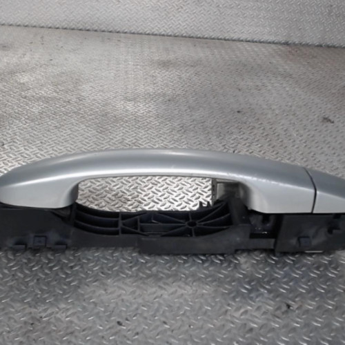 Poignee ext porte avd Ford KA 1.2 (2008-2016) 3 portes