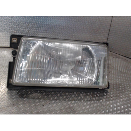 Phare gauche VOLKSWAGEN POLO 2  0