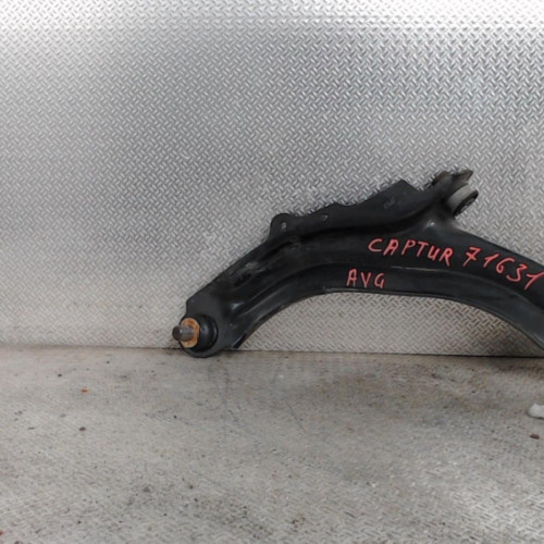 Triangle inf avg RENAULT CAPTUR 1  0