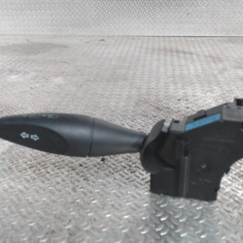 Commande clignotant FORD FIESTA 5  FIESTA 5 PHASE 2