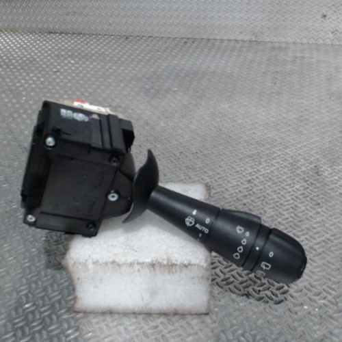 Commande essuie glace RENAULT CAPTUR 1  0