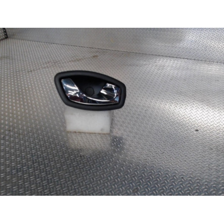 Poignee int porte ard RENAULT CAPTUR 1  0