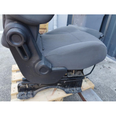 Siège avant droit Peugeot PARTNER Camionnette-Monospace 1.6 hdi 16v (2008)