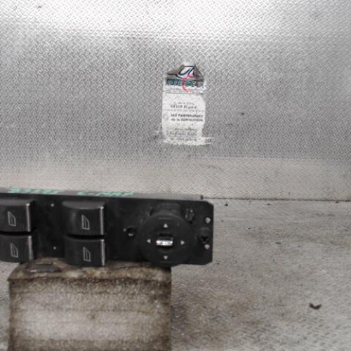 Commande lève-glace porte avant gauche Ford C-MAX II 1.6 tdci (2010-2019) 5 portes