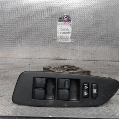 Commande lève-glace porte avant gauche Toyota AURIS 1.4 d-4d (2007-2012) 3 portes