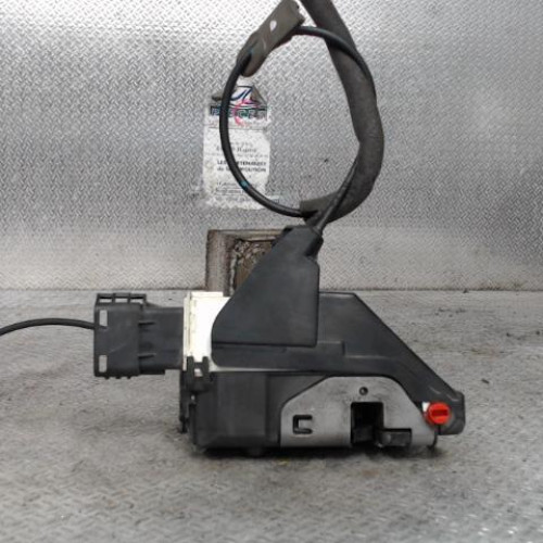 Serrure porte ard Peugeot 5008 1.6 hdi (2010-2017)