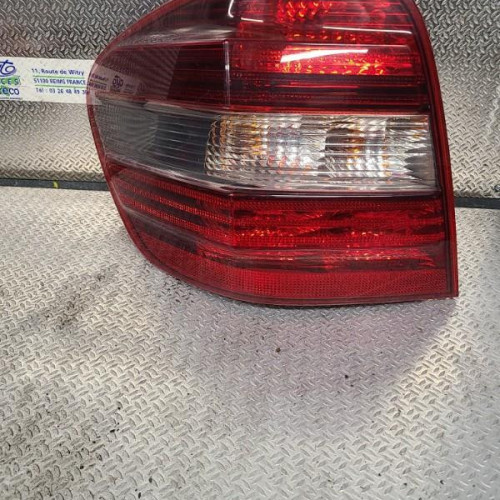 Feu arrière gauche MERCEDES CLASSE M 164  0