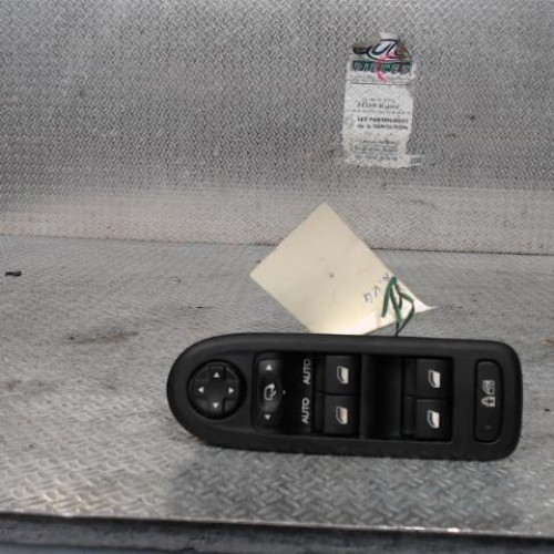 Commande lève-glace porte avant gauche Citroën C3 II 1.6 hdi (2009-2016) 5 portes