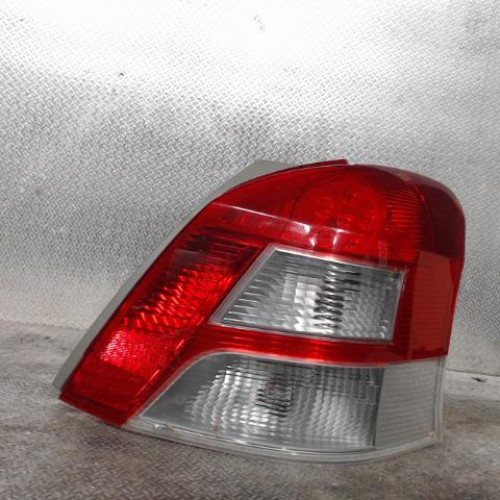 Feu arrière droit Toyota YARIS 1.4 d-4d (2005-2012)