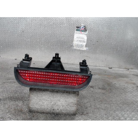Feux stop supplementaire Dacia DUSTER 1.5 dci (2010-2018)