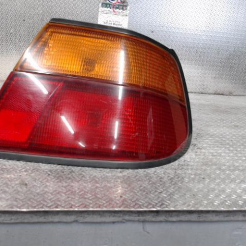 Feu arrière droit Nissan ALMERA I 1.4 (1995-2000)