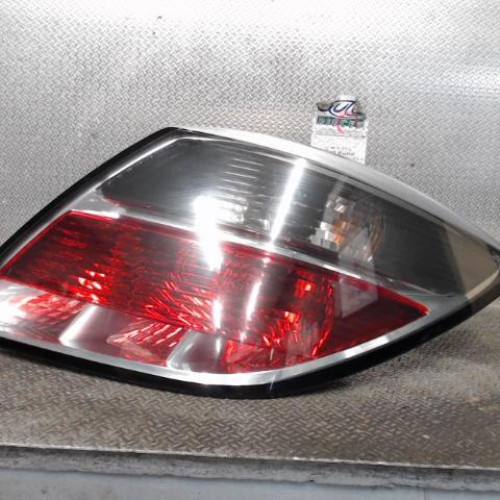 Feu arrière droit Opel ASTRA H GTC 1.7 cdti (2005-2010)