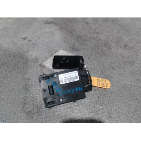 Lecteur de carte Renault MEGANE III 3-5 portes 1.5 dci (2009) 5 portes