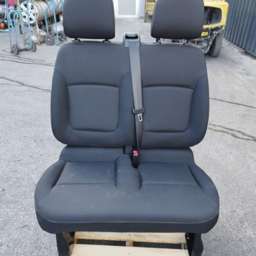 Banquette avant Renault TRAFIC III Camionnette 1.6 dci 120 (2014)