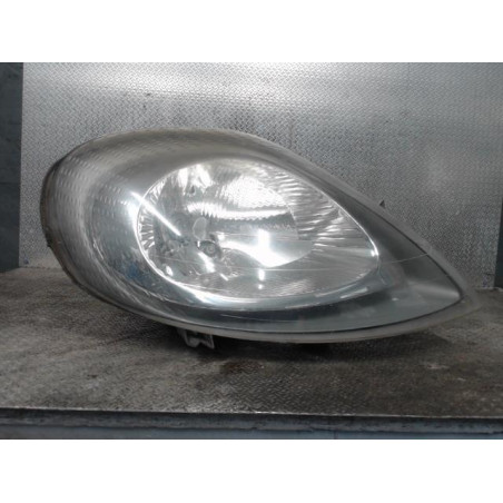 Phare droit Renault TRAFIC II Camionnette 1.9 dci 80 (2001-2006)