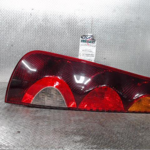 Feu arrière gauche Nissan NOTE 1.5 dci (2010-2012)