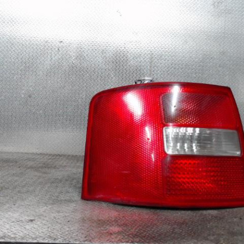 Feu arrière gauche Audi A6 C5 Avant 2.5 tdi (1997-2005)
