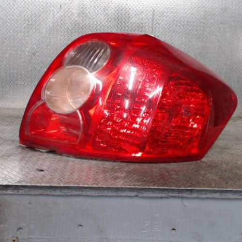 Feu arrière droit Toyota AURIS 2.0 d-4d (2006-2012)