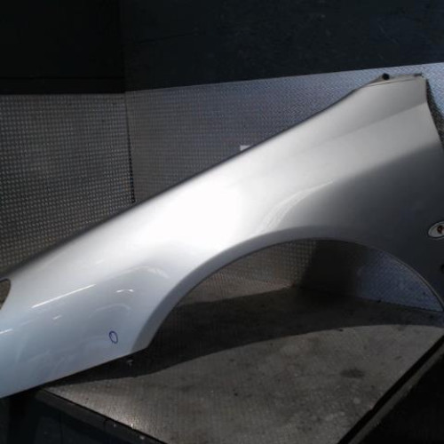 Aile avant gauche Peugeot 607 2.2 hdi (2000-2006)