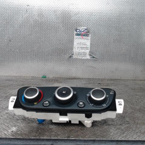 Commande de chauffage Renault MEGANE III 3-5 portes 1.5 dci (2009) 5 portes