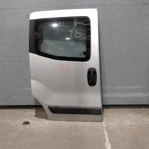 Porte coulissante d Citroën NEMO Camionnette-Monospace 1.4 hdi (2008) 4 portes