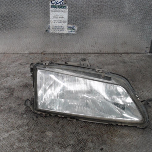 Phare droit Peugeot 306 3-5 portes 1.9 d (1994-2001)