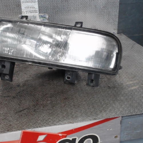 Phare gauche Renault MASTER II Camionnette 1.9 dci 80 (2001)