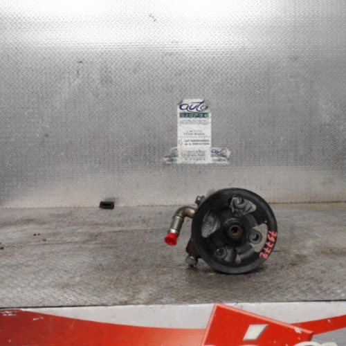 Pompe direction assistee Toyota AVENSIS A trois volumes 2.0 d-4d (2006-2008)