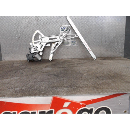 Mecanisme  moteur lève-glace avant droit Toyota AVENSIS A trois volumes 2.0 d-4d (2011-2018)