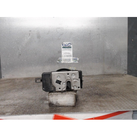 Serrure porte avd Opel VECTRA C GTS 1.9 cdti (2004-2009)