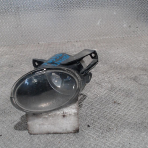 Phare antibrouillard avant gauche Vw PASSAT B6 Variant 2.0 bluetdi (2009-2010)