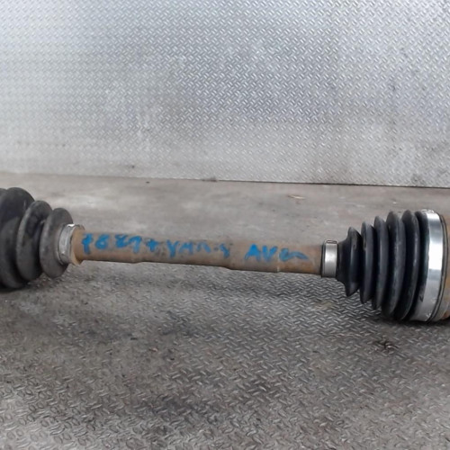 Transmission avant gauche Toyota YARIS VERSO 1.4 d-4d (2000-2005)