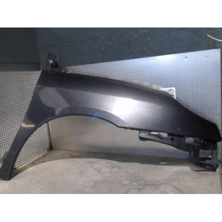 Aile avant droite Peugeot 807 2.2 hdi (2002)