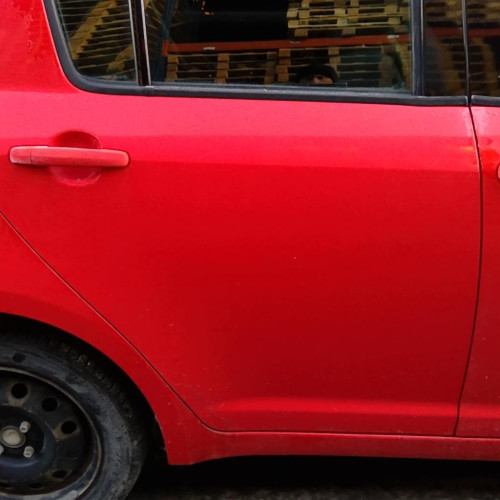 Porte arrière droite Suzuki SWIFT III 1.3 ddis (2005)