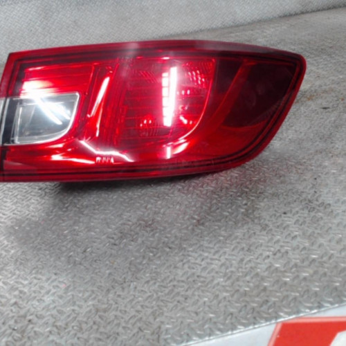 Feu arrière droit Renault CLIO IV 1.5 dci 75 (2012) 5 portes