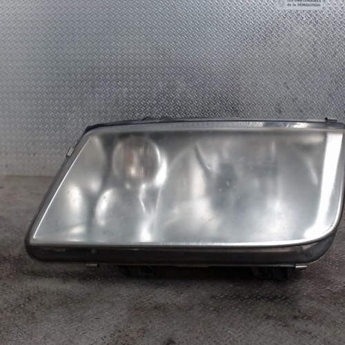 Phare gauche Vw BORA Variant 1.9 tdi (1999-2001)