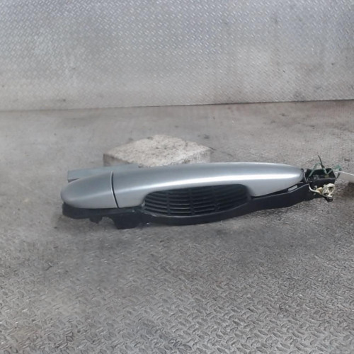 Poignee ext porte ard Mazda 2 1.5 skyactiv-g (2014)