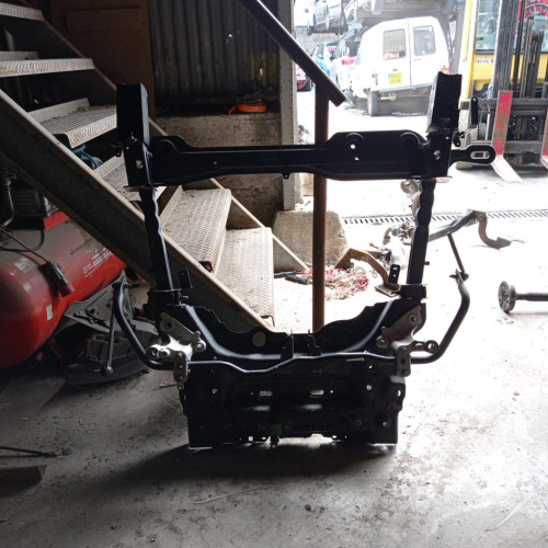 Berceau moteur avant Renault MEGANE IV 3-5 portes 1.2 tce 100 (2015)