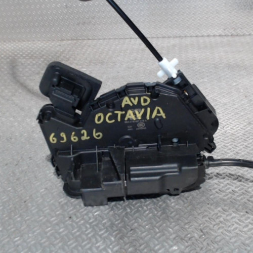 Serrure porte avd Skoda OCTAVIA III Combi 1.6 tdi (2012-2015)