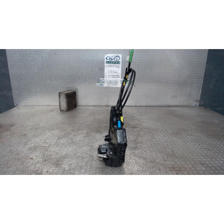 Serrure porte avd Toyota AURIS 2.0 d-4d (2006-2012)