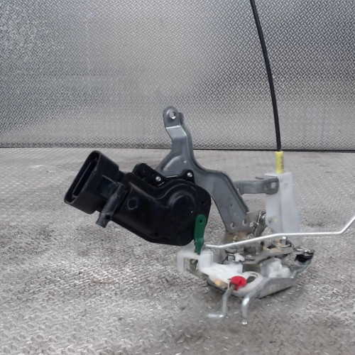 Serrure porte avg Peugeot 107 1.4 hdi (2005-2014)