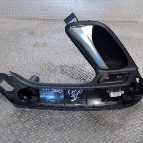 Poignee int porte avg Vw POLO V 1.6 tdi (2009) 5 portes
