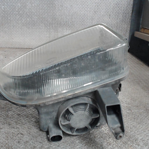 Phare antibrouillard avant droit OPEL ZAFIRA  0