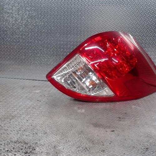 Feu arrière droit Toyota RAV 4 III 2.2 d 4wd (2006-2012)